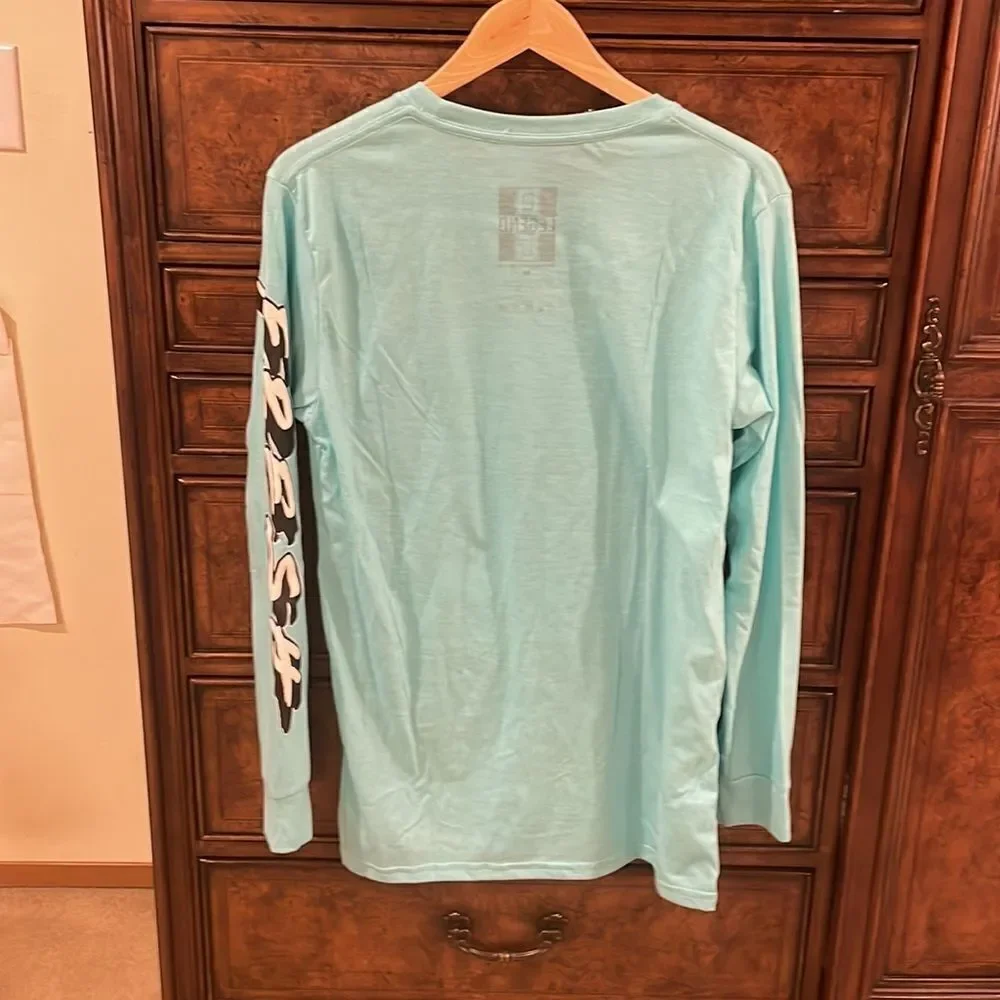 NWT BaileyApparel mens tee shirt